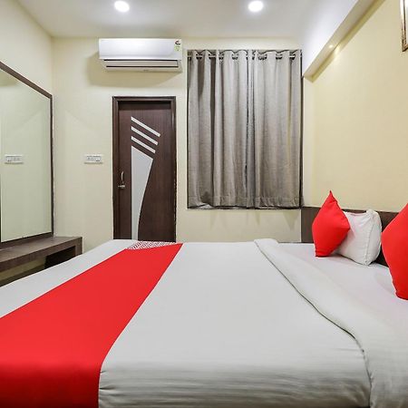 Oyo Hotel Relax インドール エクステリア 写真